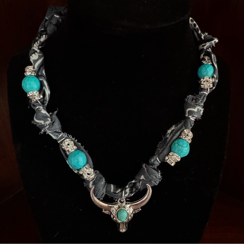 Bandana necklace